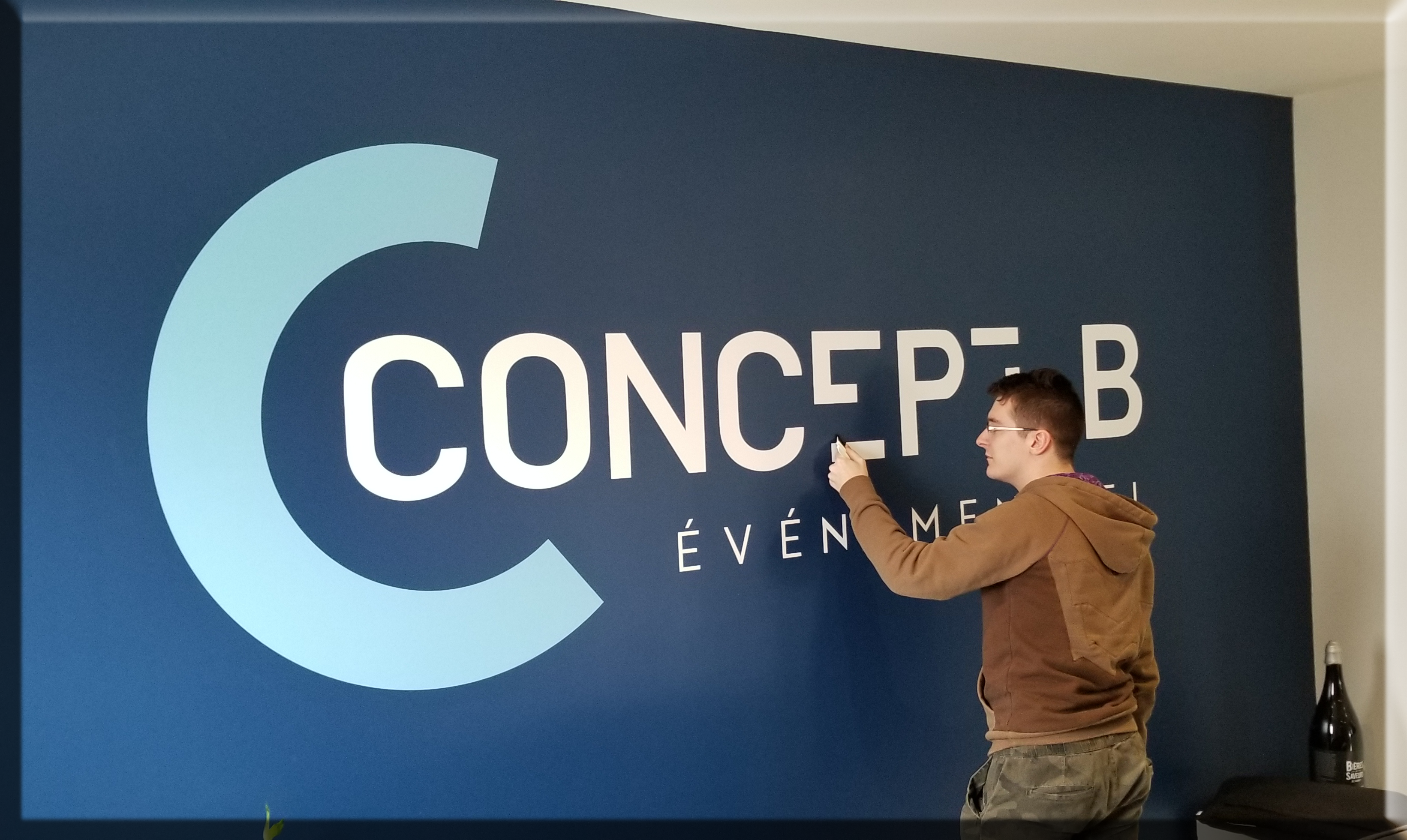 Logo, mural, Concept B, Richelieu